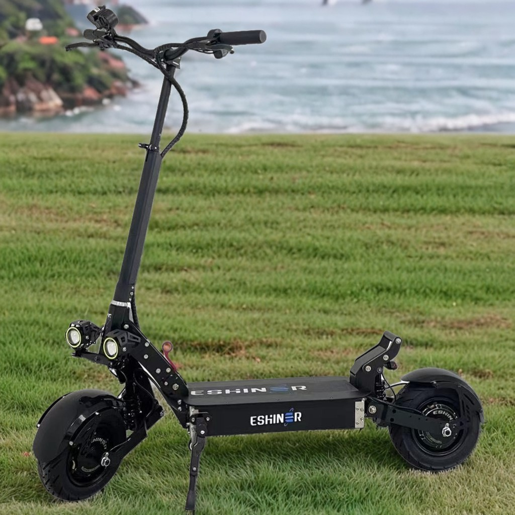 60V 6000W Dual Drive 80Km/H Fast E Scooters 50Mph 11Inch High Speed